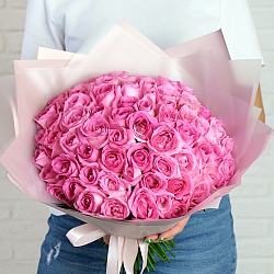 75 розовых роз 35-40см в упаковке (Россия)
