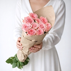 Охапка розовых роз 60см (Россия)