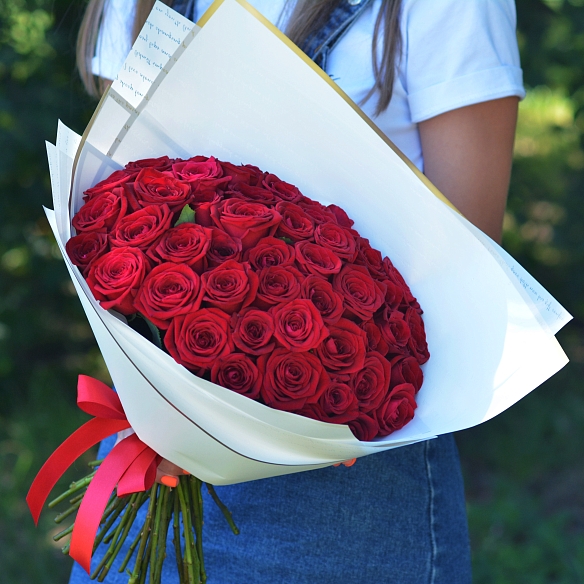 роза купить букет с доставкой в СПБ по недорогой цене — Magic Flower