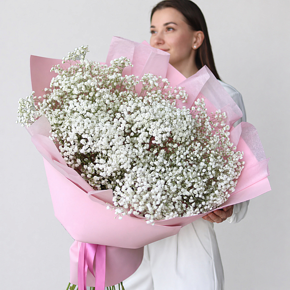 19 белых гипсофил в упаковке