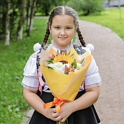 Букет с подсолнухом