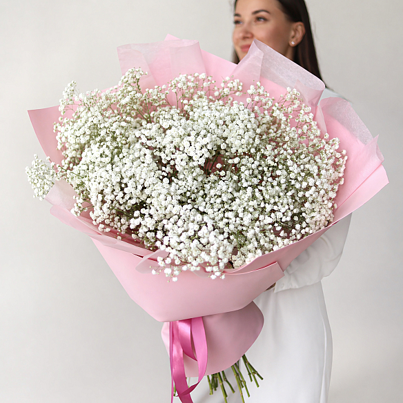 19 белых гипсофил в упаковке