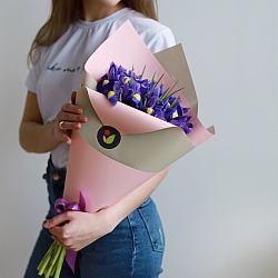 15 ирисов в упаковке