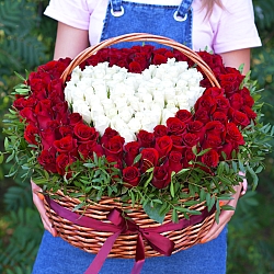 Композиция «Сердце в корзине»