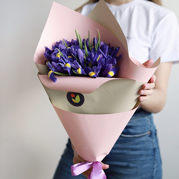 15 ирисов в упаковке