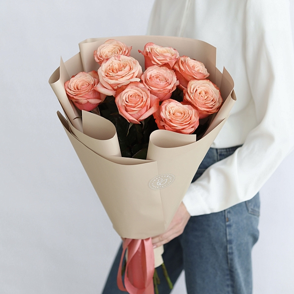 9 пионовидных роз Кахала 50см (Эквадор)