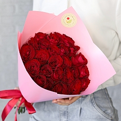 25 красных роз 35-40см в упаковке (Кения)
