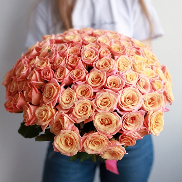 101 персиковая роза 35-40см (Россия)