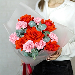 Букет «Поцелуй М»