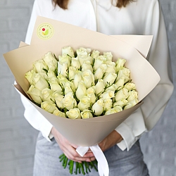 51 белая роза 35-40см в упаковке (Кения)