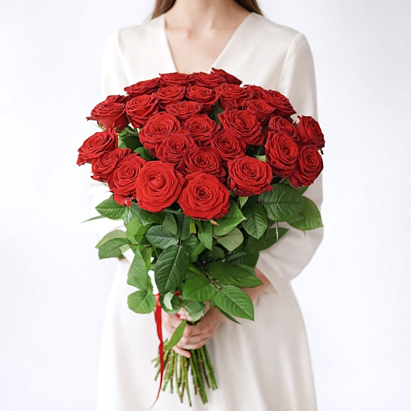 31 красная роза 70см (Россия)