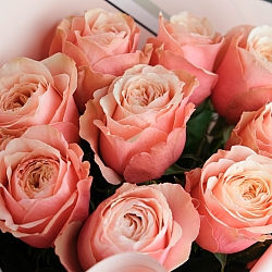 9 пионовидных роз Кахала 50см (Эквадор)