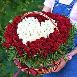 Композиция «Сердце в корзине»