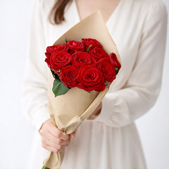 Охапка красных роз 50см (Россия)
