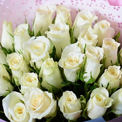 25 белых роз 35-40см в упаковке (Кения)