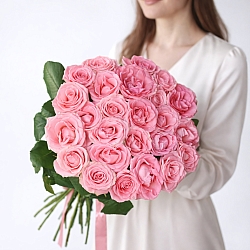 25 розовых роз 60см (Россия)