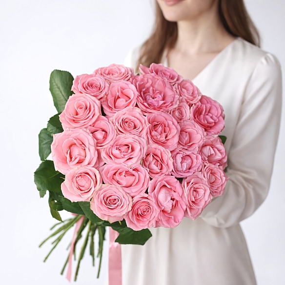 25 розовых роз 60см (Россия)