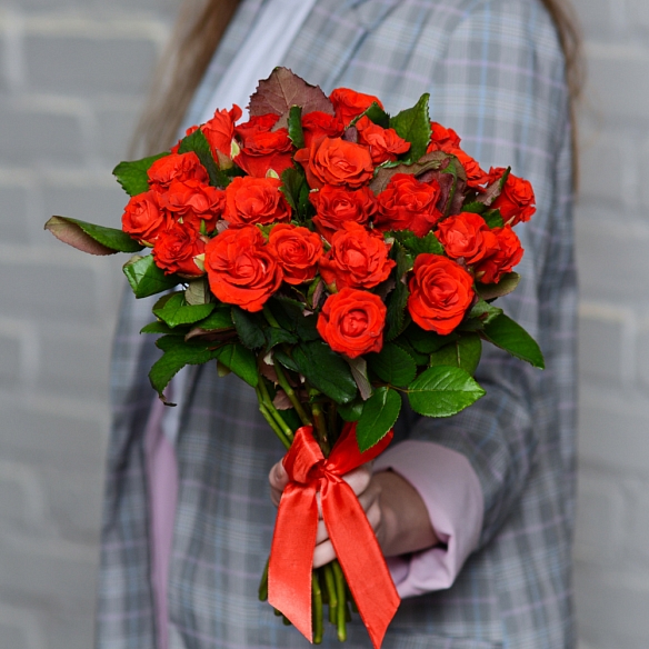 25 красных роз 35-40см (Россия)