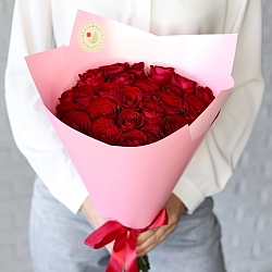 25 красных роз 35-40см в упаковке (Кения)