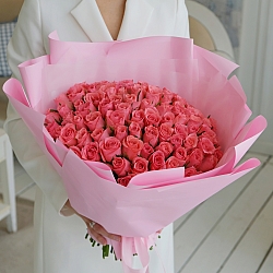 101 розовая роза 35-40см в упаковке (Кения)